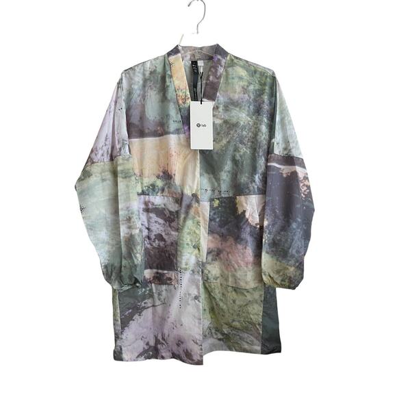 Lululemon Lab AOP Oversized Vented Jacket Women Size 4 Ultralight Snap Art‎ NWT - Picture 1 of 10